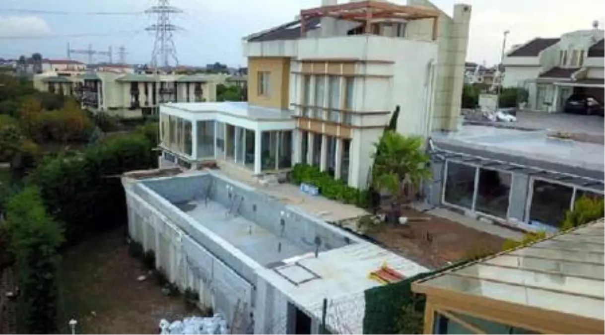 Sarıyer\'de iş adamlarının "kaçak yapı" tartışması