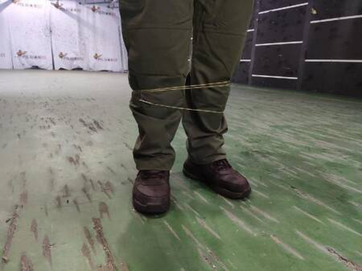 Uzaktan kelepçeleme cihazı Türkiye\'de; 8 metre mesafeden hedefi etkisiz hale getiriyor