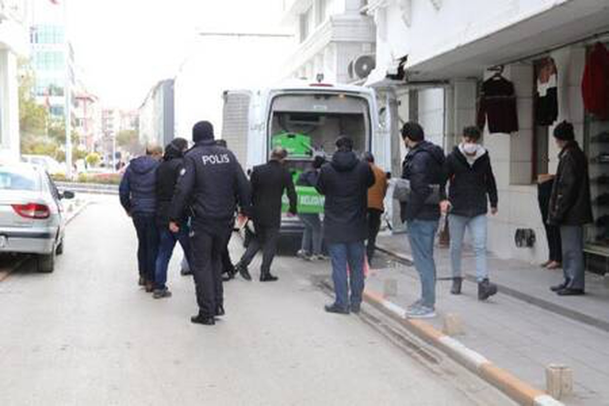 1,5 yıldır kaldığı otel odasında ölü bulundu