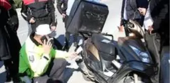 Kamyonete ait plakayla adliyeye geldi, yasak yere park edip polisi alarma geçirdi