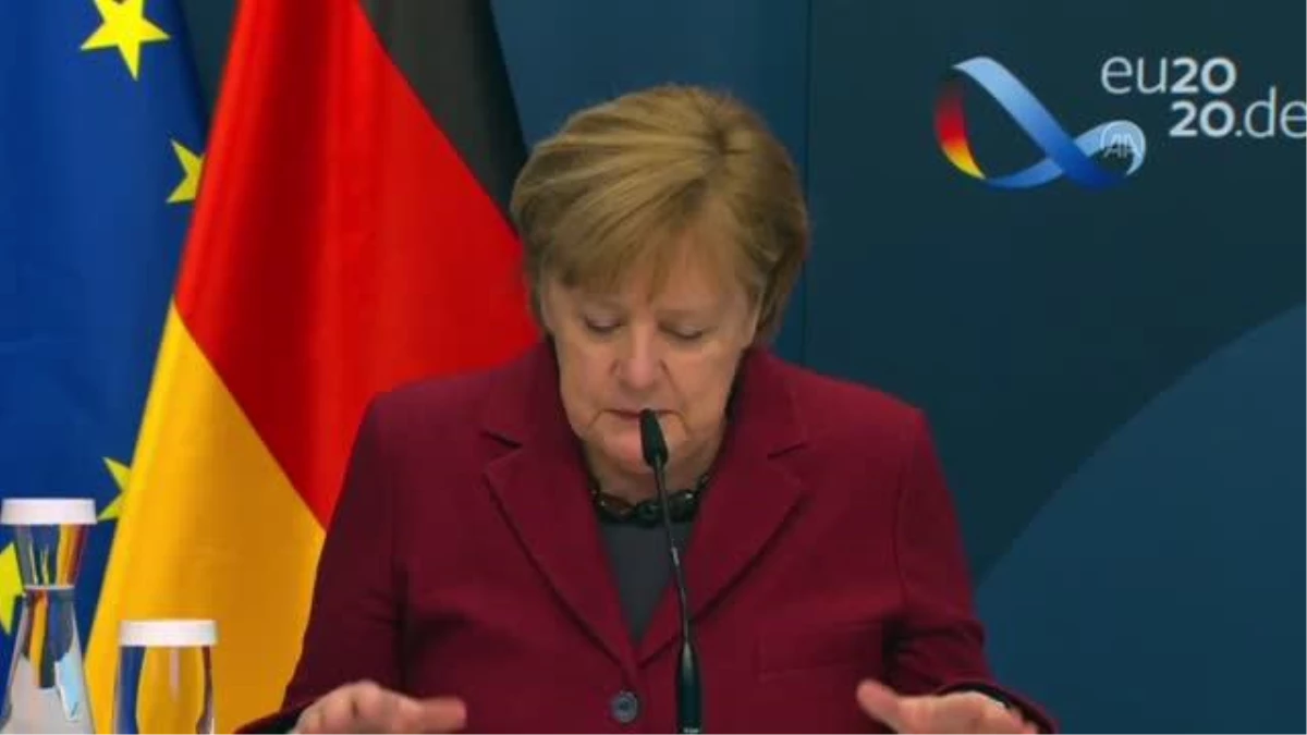 Son dakika... Almanya Başbakanı Merkel, Prof. Dr. Uğur Şahin ve Özlem Türeci ile gurur duyduklarını söyledi