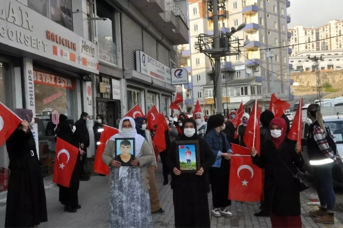 Şırnak anneleri HDP\'den çocuklarını istiyor