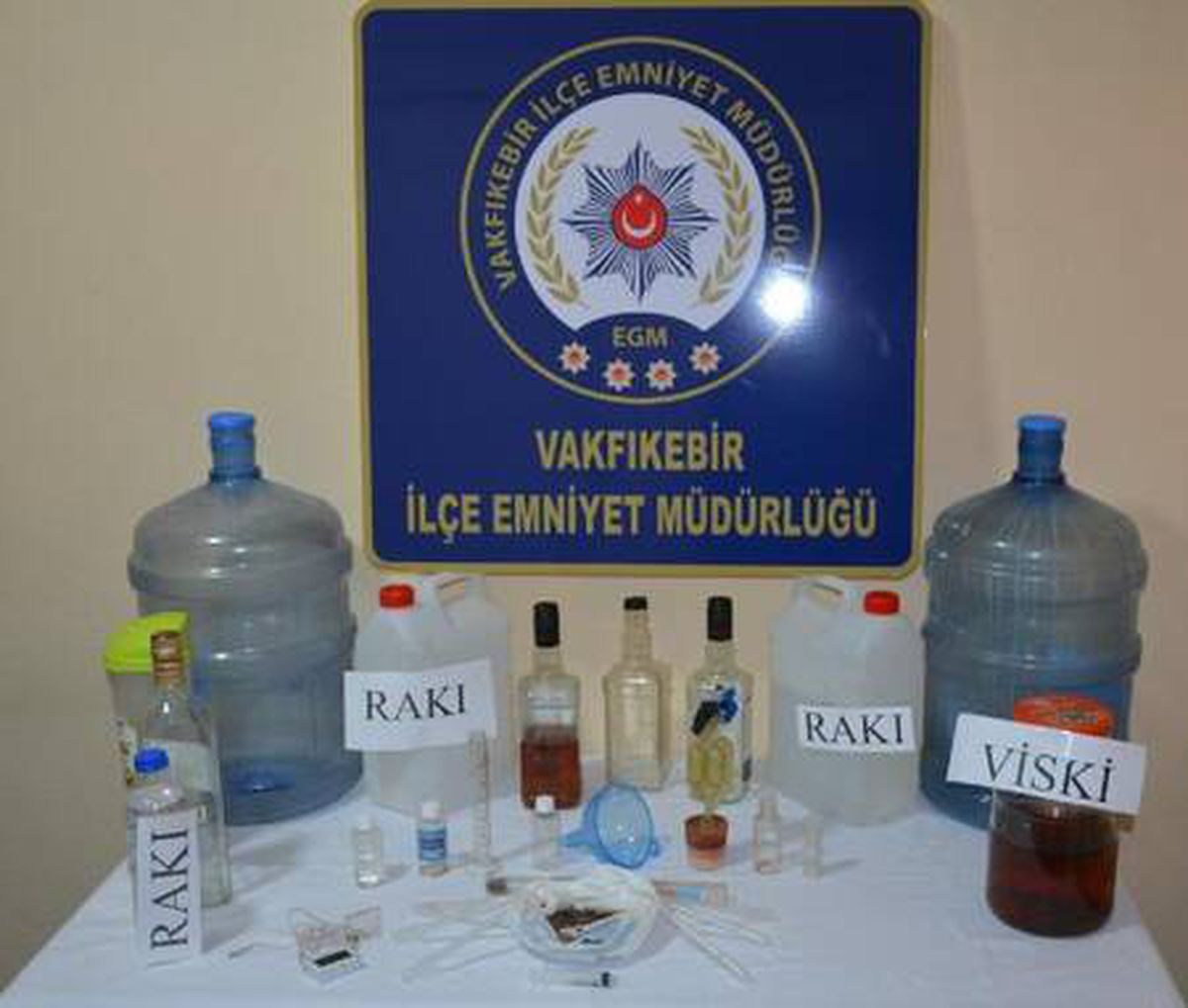 Trabzon\'da sahte içki operasyonu
