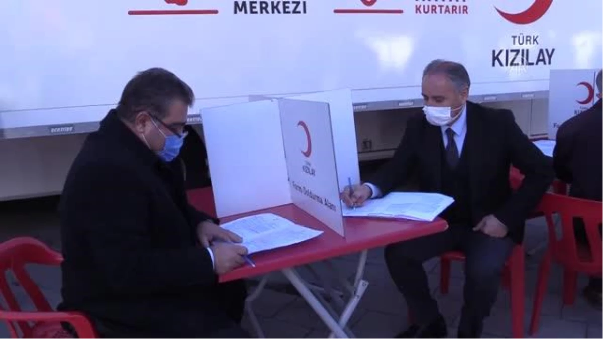 Türk Kızılay\'ın kan bağışı kampanyasına destek