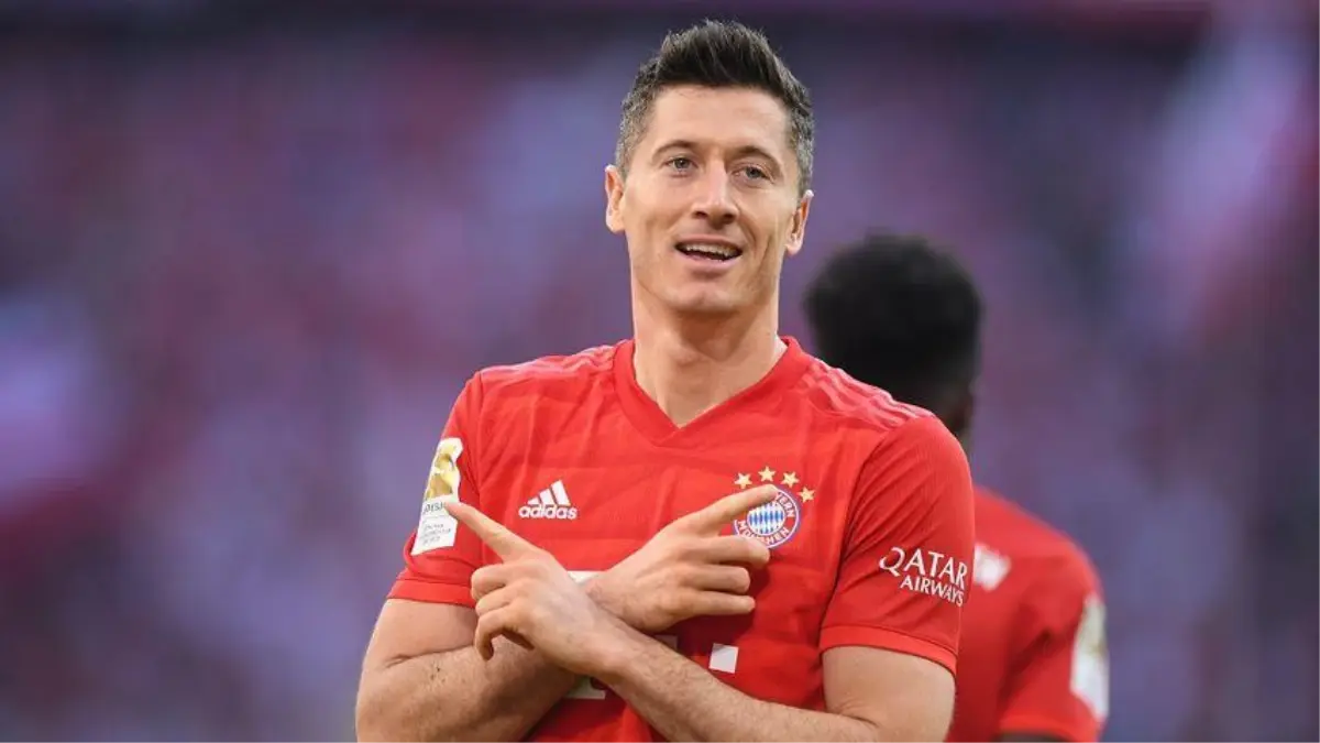 Yılın en iyi futbolcusu Bayern Münih\'li Robert Lewandowski oldu