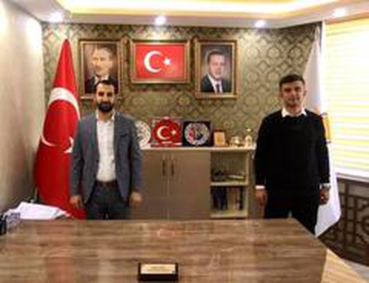 AK Parti Kırkağaç Gençlik Kollarında bayrak değişimi