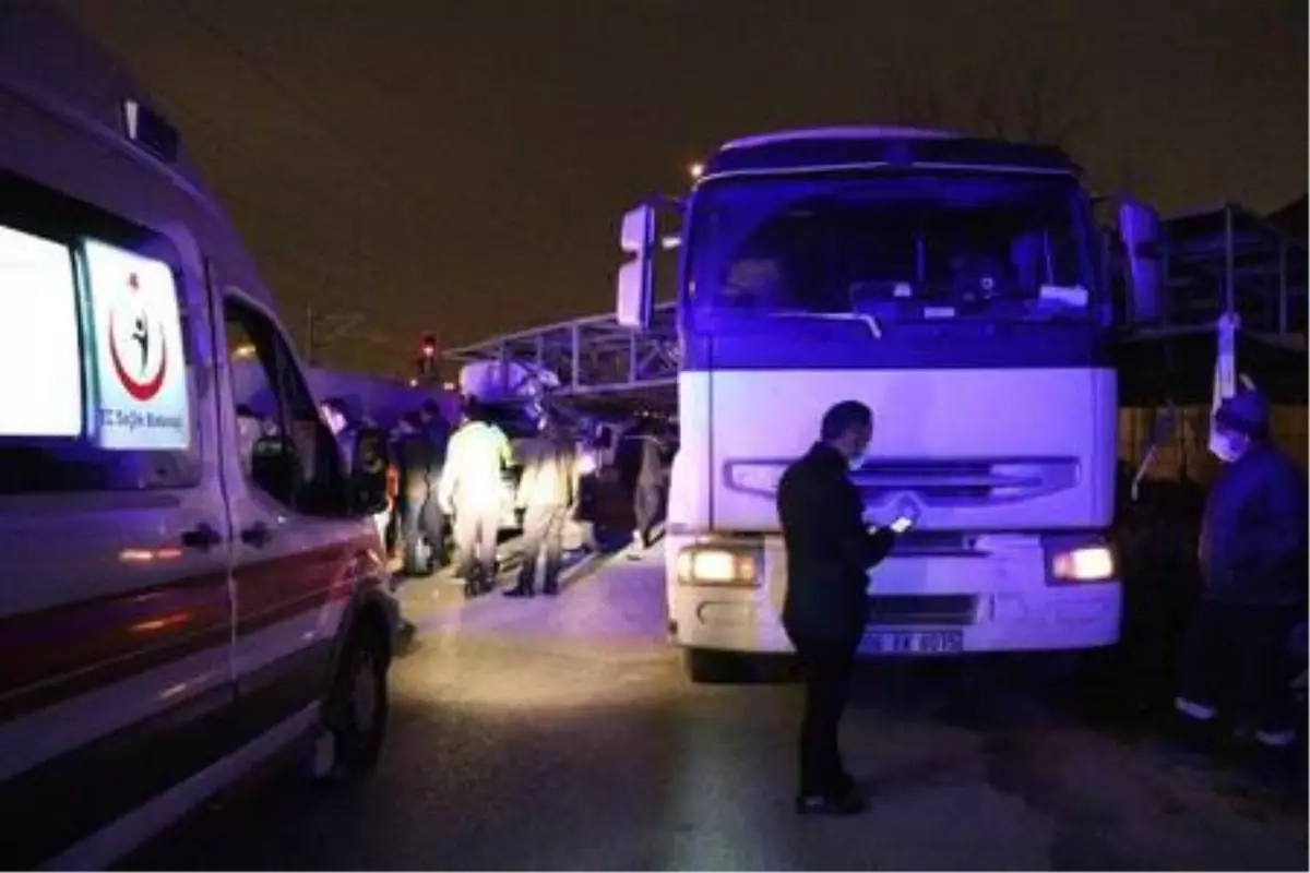 Son dakika haberi... Başkent\'te trafik kazası. 8 yaralı