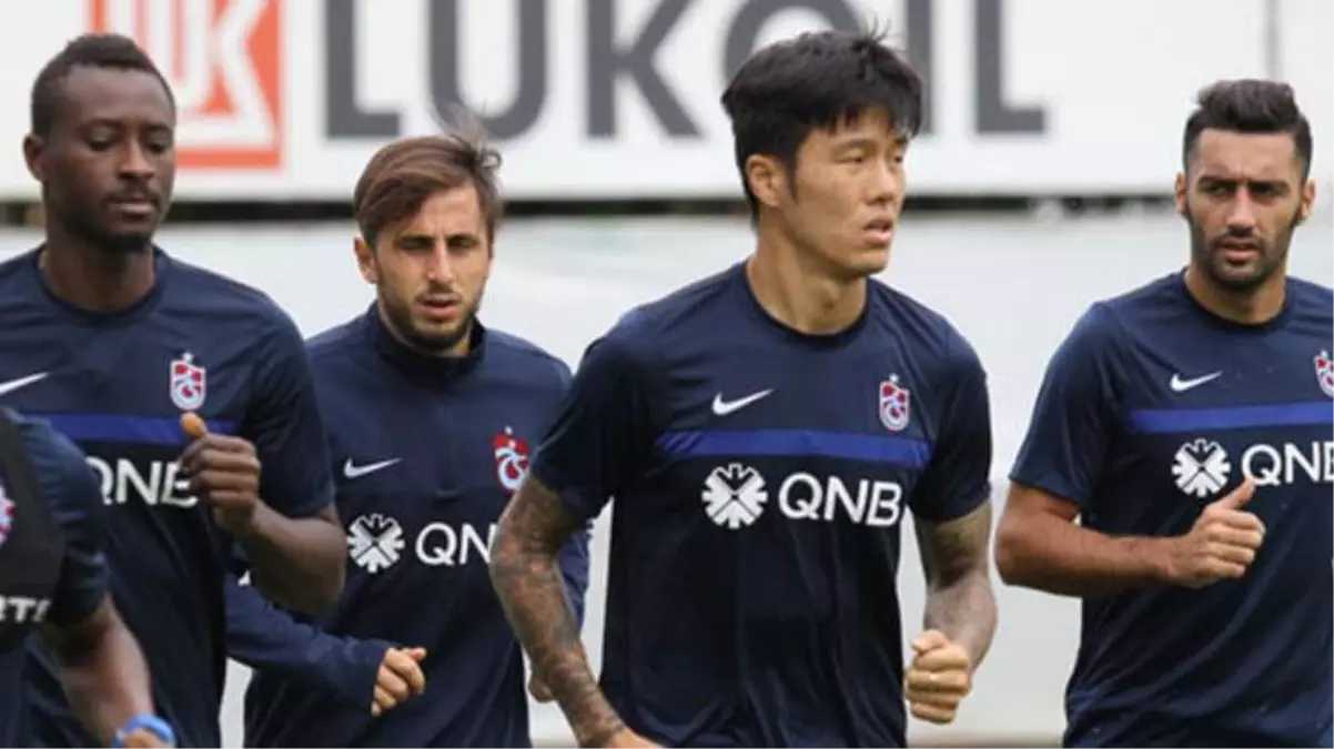 Asker kaçağı listesinde bulunan eski Trabzonsporlu golcü Suk Hyun-Jun\'un başı dertte