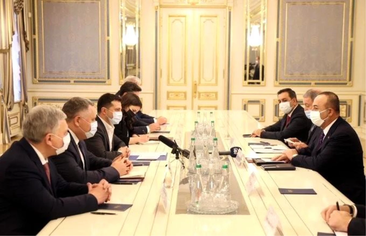 Bakan Çavuşoğlu ve Bakan Akar, Ukrayna Devlet Başkanı Zelenskiy ile görüştü