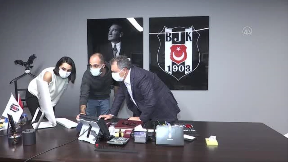 Beşiktaş Başkanı Ahmet Nur Çebi, AA\'nın "Yılın Fotoğrafları" oylamasına katıldı