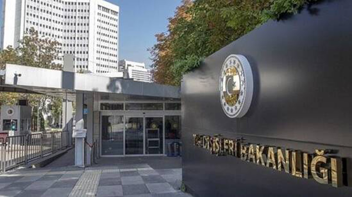 Dışişleri\'nden, Rodos Başkonsolosluğu\'nda görevli personelin tutuklanmasına kınama