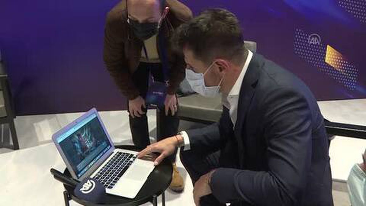 Emre Belözoğlu, AA'nın 'Yılın Fotoğrafları' oylamasına katıldı