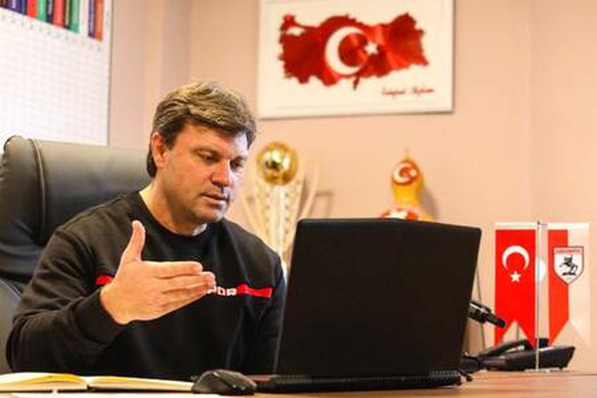 Ertuğrul Sağlam: Futbolcularım cezayı hak etmedi