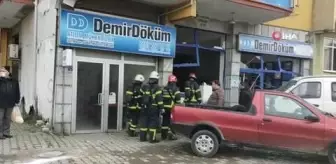 Gaz tüpü patladı, iş yeri harabeye döndü