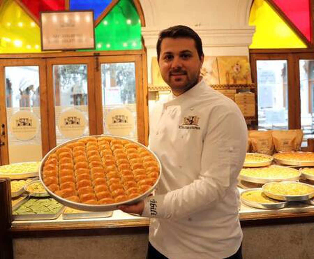 Gaziantep\'te 5 aylık çalışmayla tahinli baklava yapıldı
