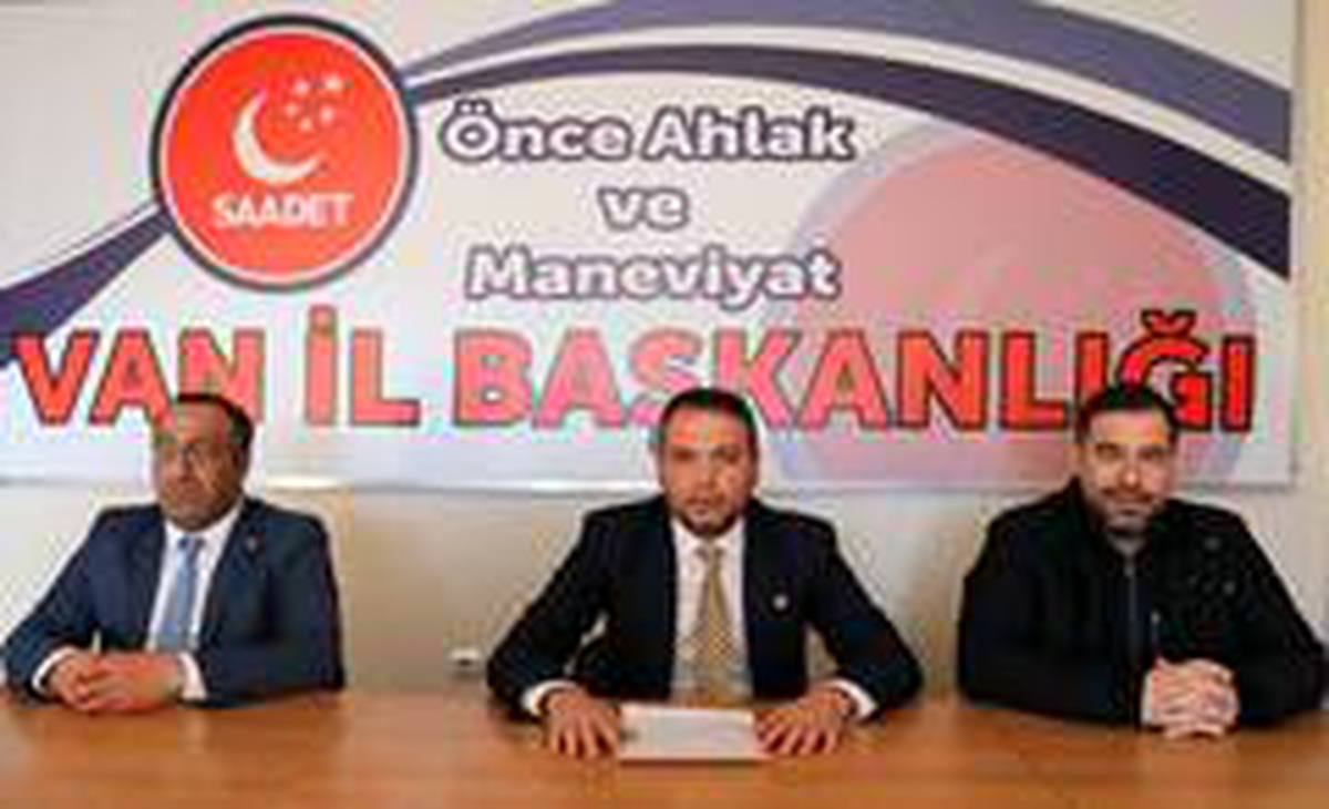 Saadet Partisi\'nden \'göçmen kaçakçılığı\' açıklaması