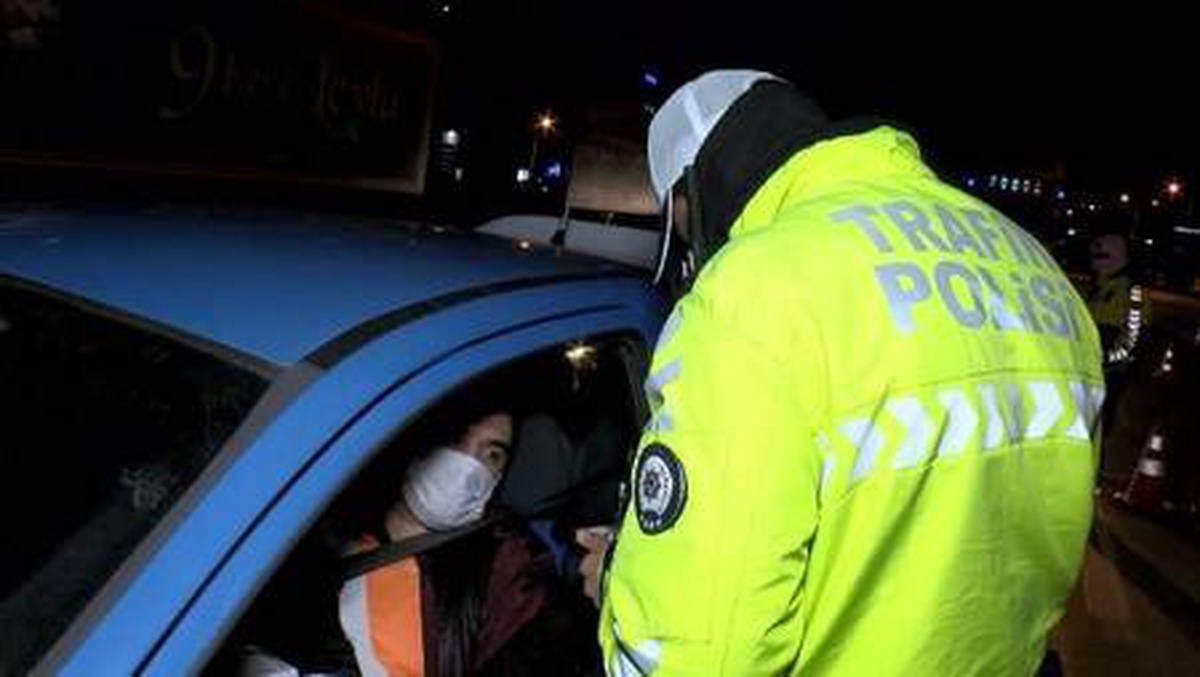 SOKAĞA ÇIKMA KISITLAMASI DENETİMLERİ GECE BOYUNCA DEVAM ETTİ