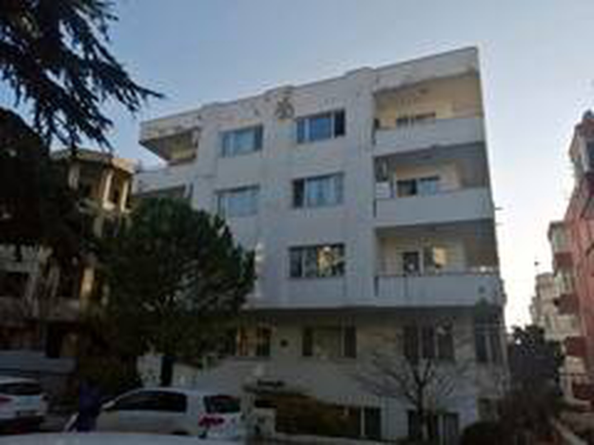 Tavada unutulan yağ apartmanı yakıyordu