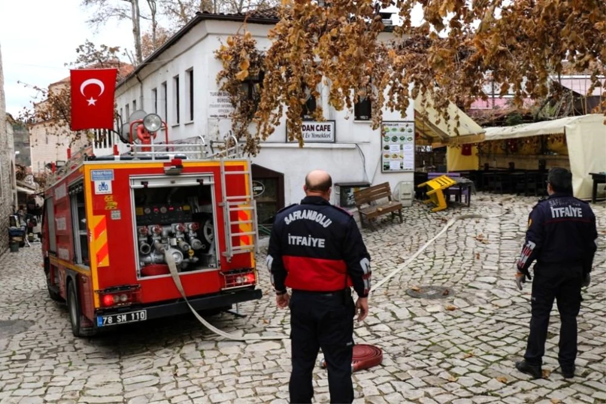 UNESCO Miras Listesi\'nde yer alan Safranbolu\'da yangın tatbikatı