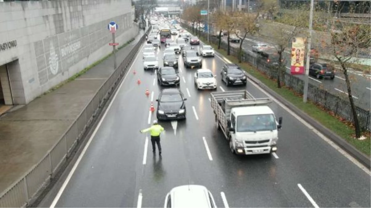 Üsküdar\'da drone destekli trafik denetimi