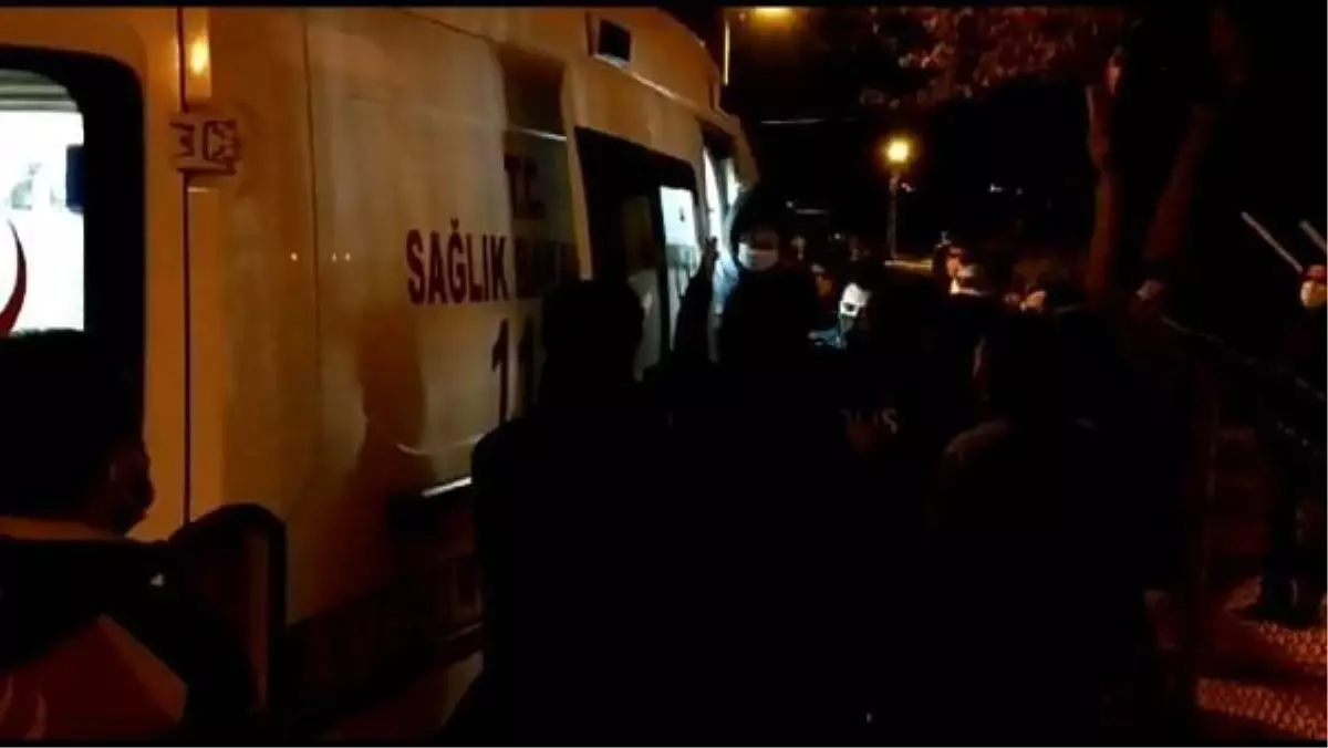 Adana\'da kuyu çöktü, toprak altında kalan 2 işçiden 1\'i öldü (3)