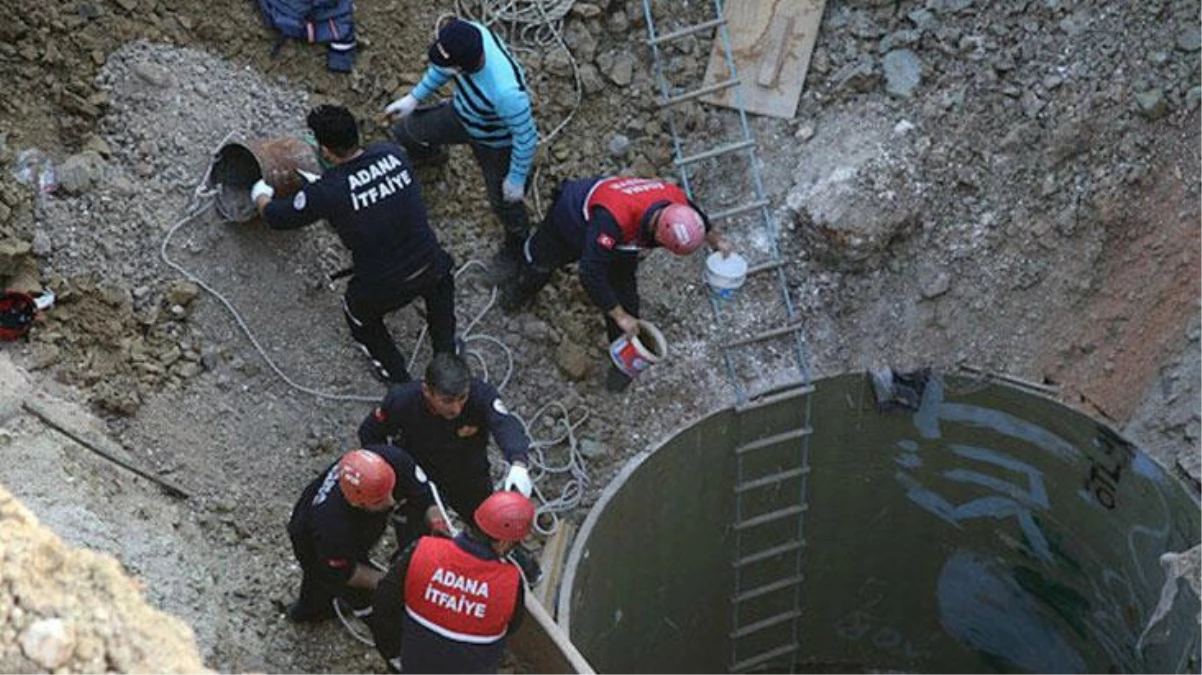 Adana\'da su kuyusu çalışmasında göçük altında kalan işçilerden biri kurtarıldı