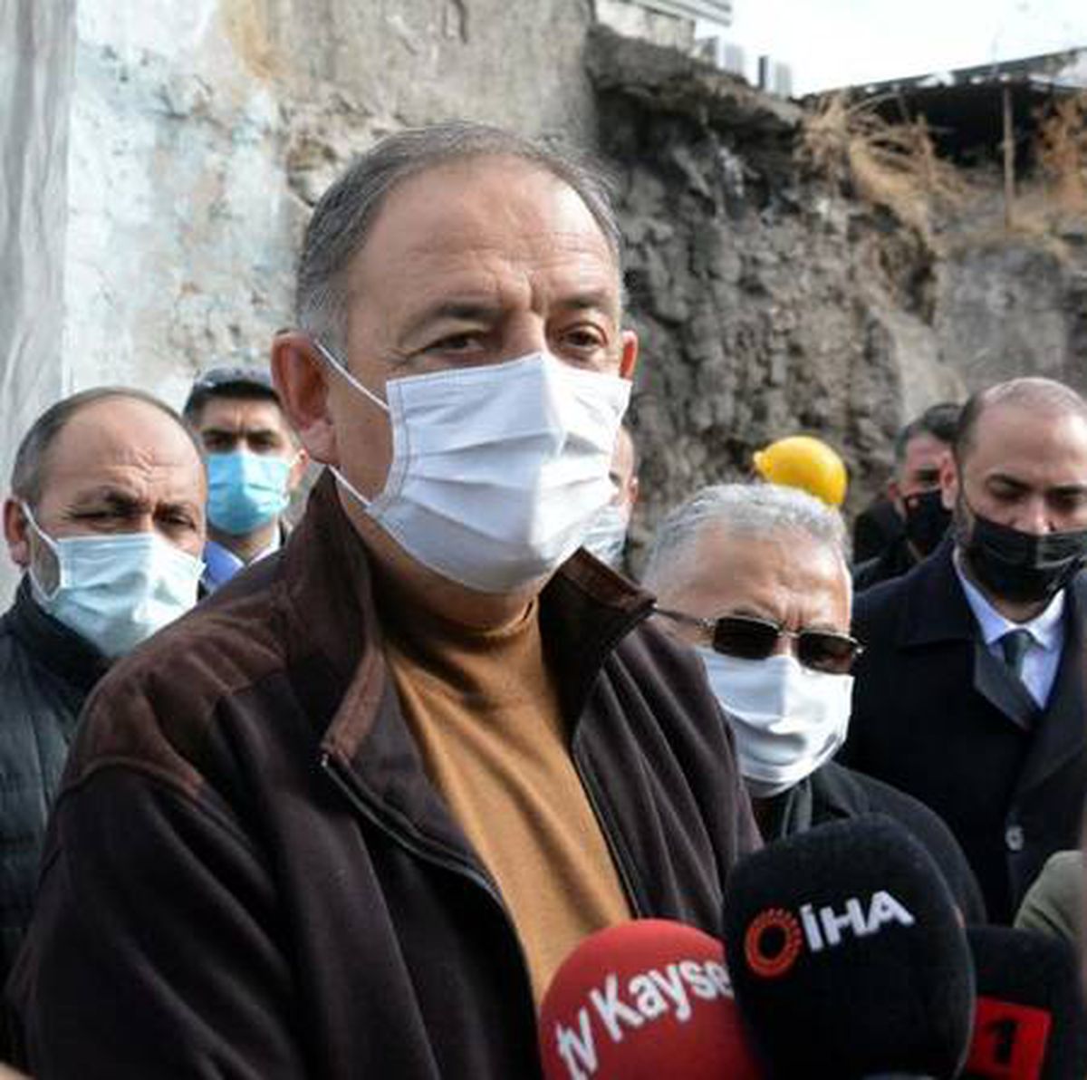 AK Parti\'li Özhaseki\'den CHP\'li Özel\'e \'diktatör\' tepkisi
