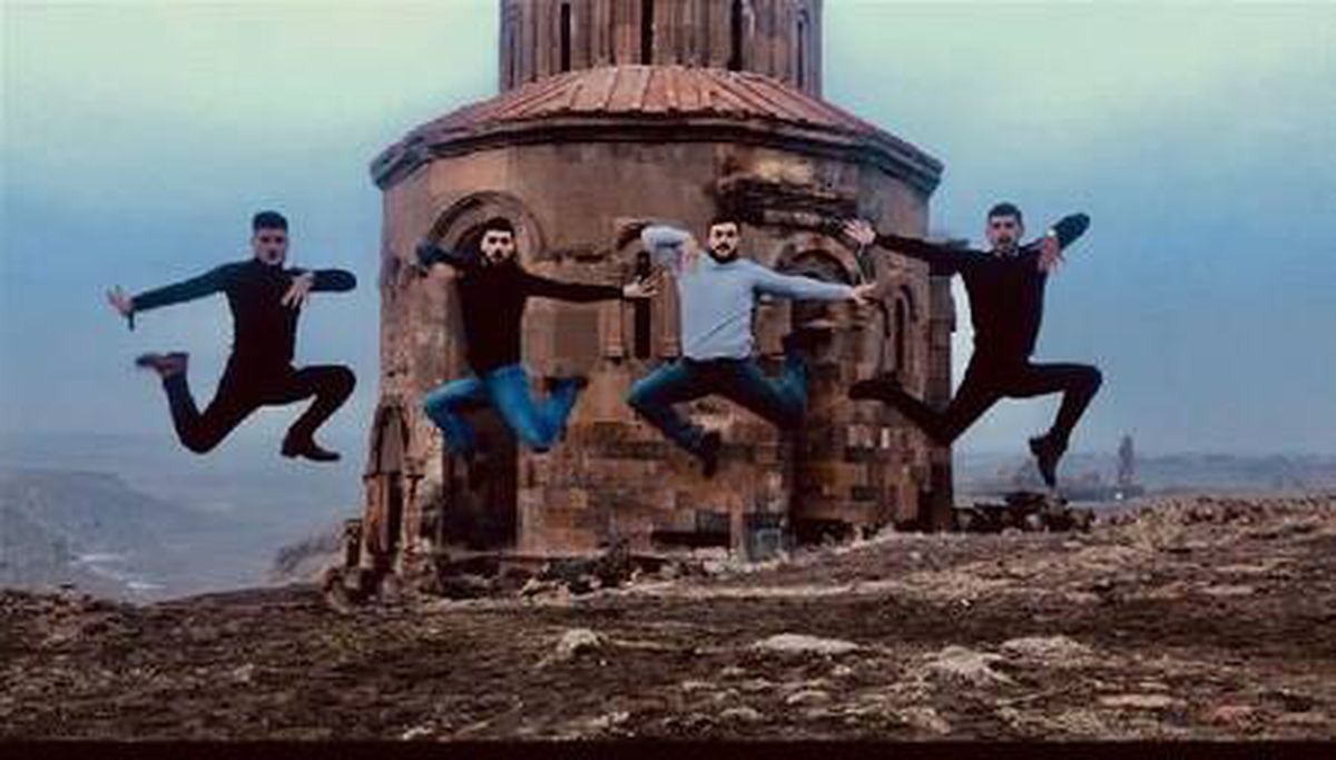Ani Ören Yeri\'nde tanıtım için Kafkas dansı yaptılar