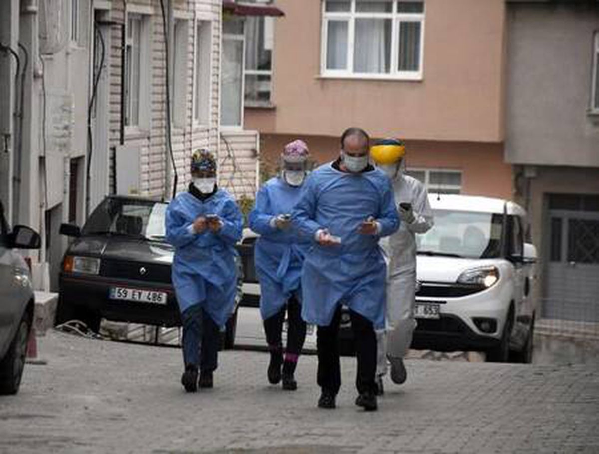 Filyasyon ekiplerinin ev ev dolaştığı Tekirdağ\'da vaka sayıları yüzde 30 düştü
