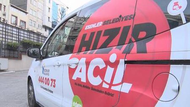 Hızır Acil Ekibi kapı kapı geziyor, vatandaşların ihtiyaçlarını karşılıyor