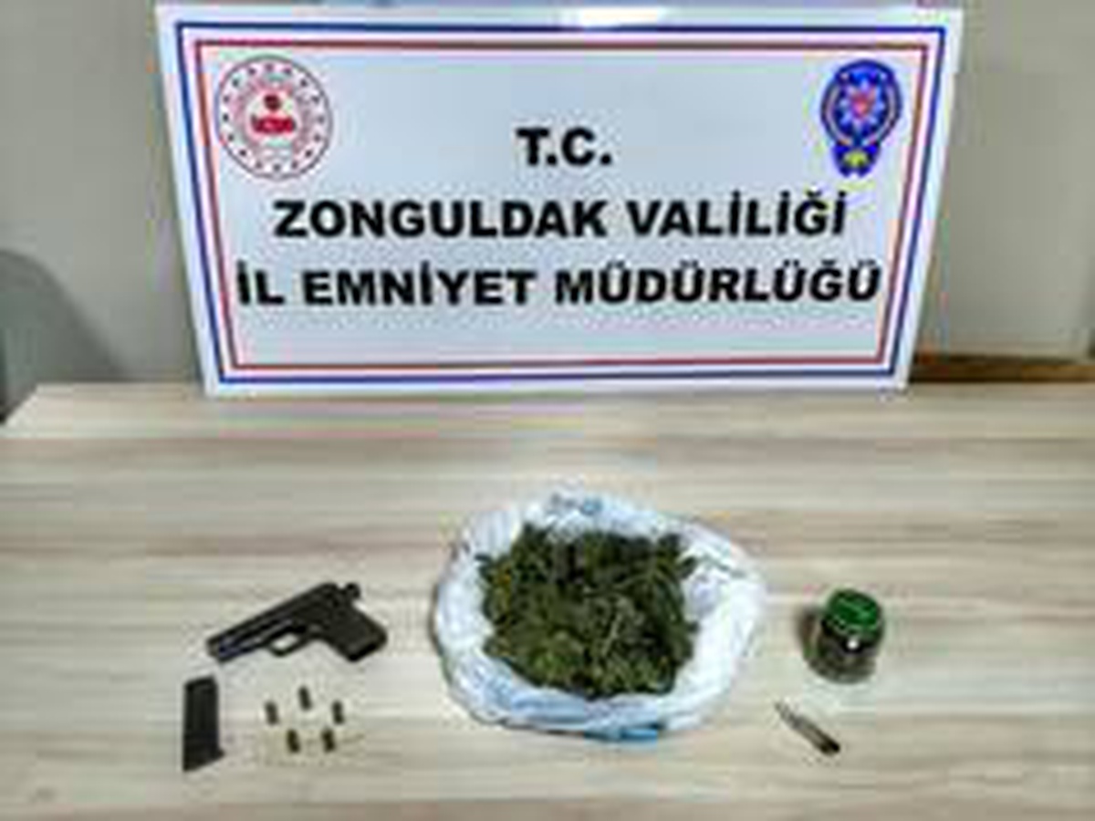 Sokağa çıkma kısıtlamasında uyuşturucu ile yakalandı