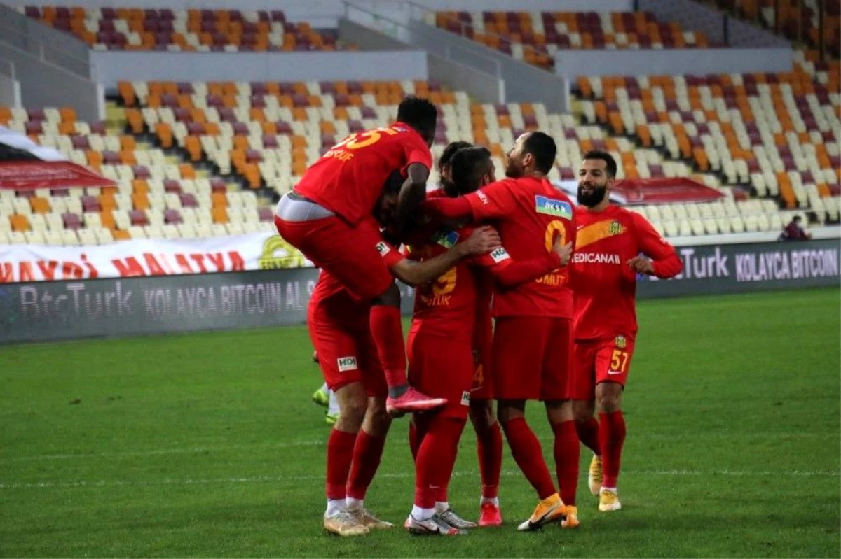 Süper Lig: Yeni Malatyaspor: 1 Kasımpaşa: 0 (İlk yarı)