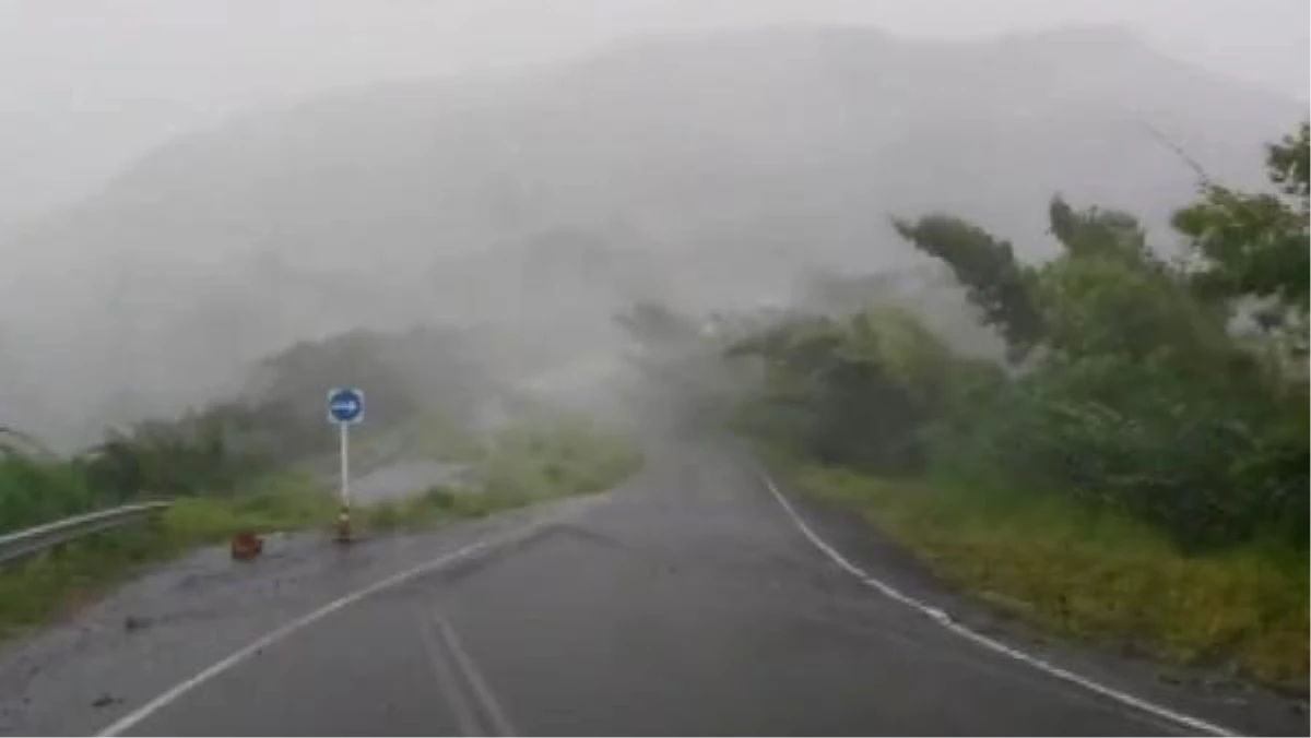 Yasa fırtınası ada ülkesi Fiji\'de 2 can aldı