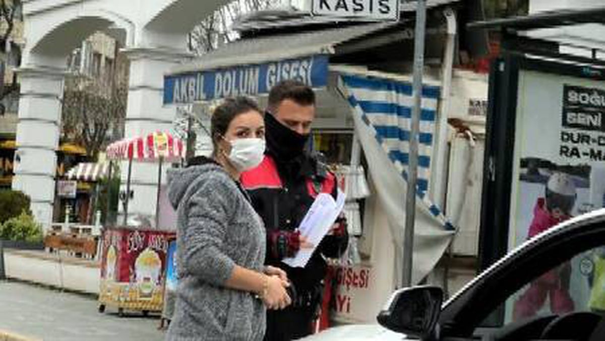 Son dakika haber... Avcılar\'da doktora gideceklerini söyleseler de ceza almaktan kurtulamadılar
