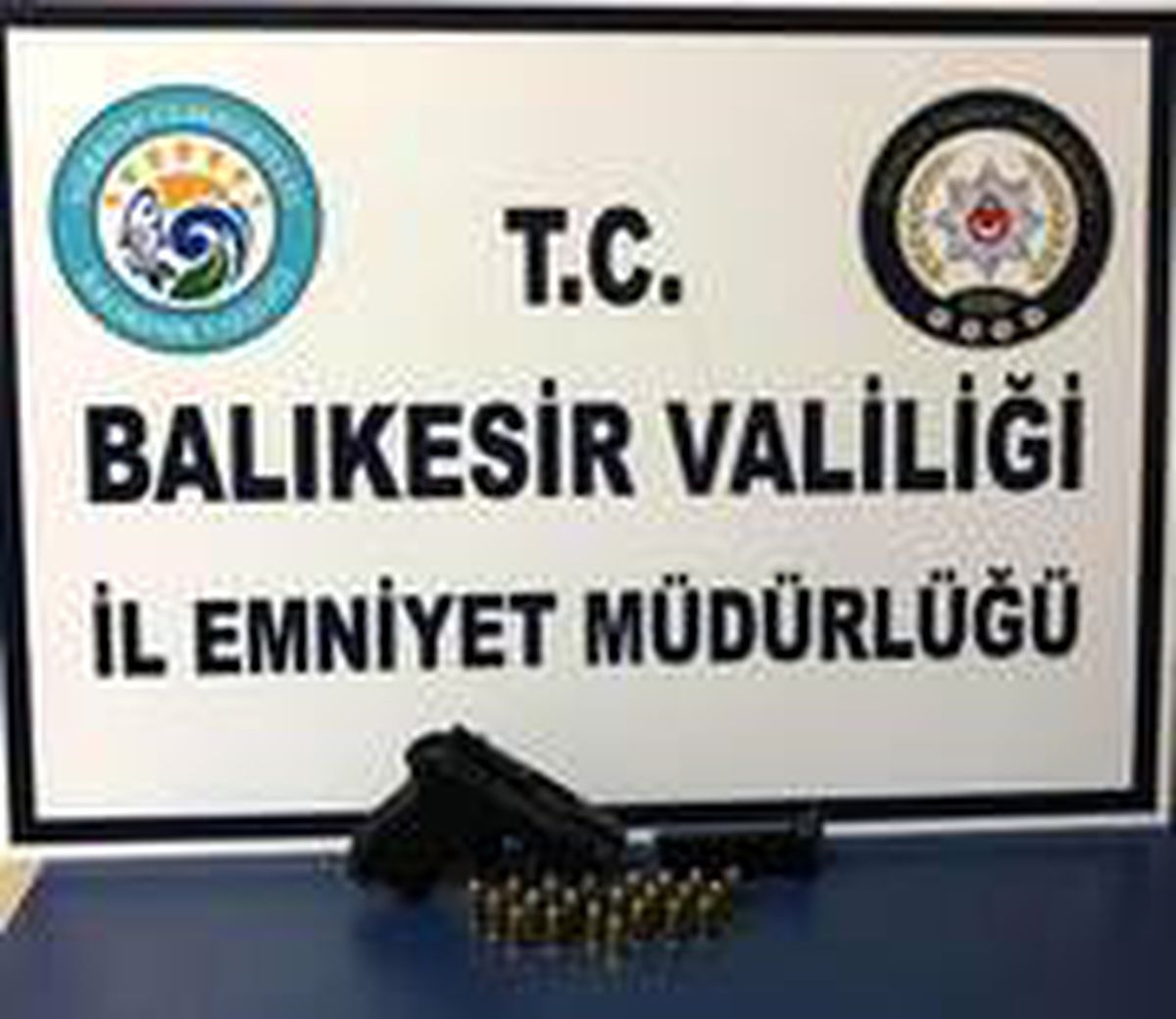 Balıkesir\'de polis 19 aranan şahsı yakalandı