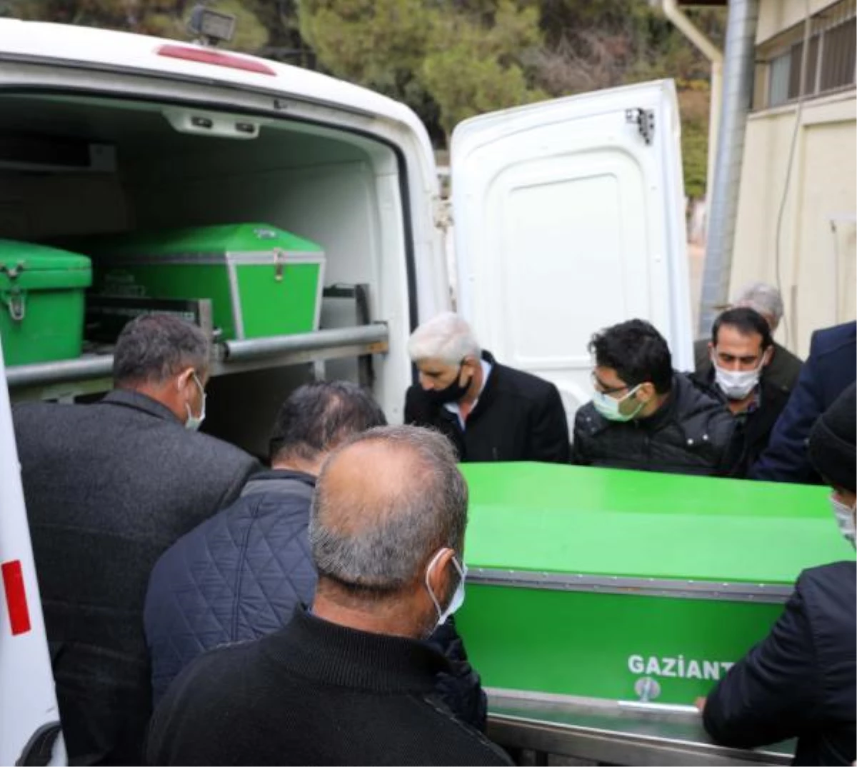 Son dakika haberleri | Gaziantep\'teki hastane yangınında ölenlerin sayısı 11\'e yükseldi (2)