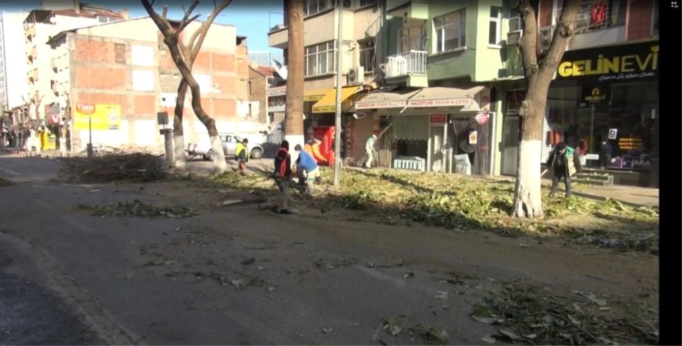 Malatya\'da bakım onarım çalışmalarını sürdürüyor