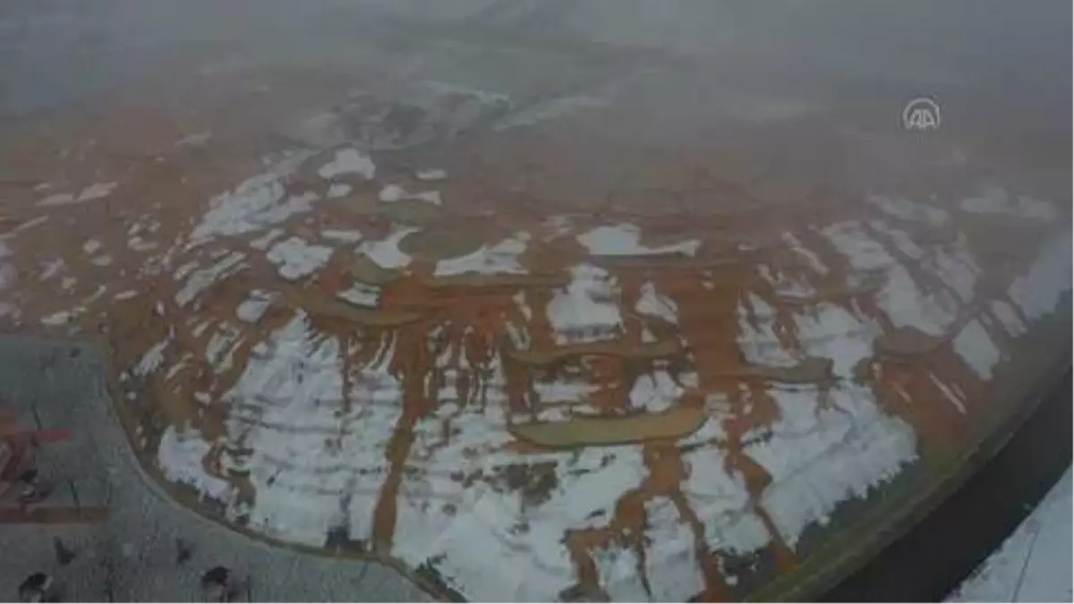 "Sivas\'ın Pamukkale\'si" Altınkale\'de sis ve kırağı güzelliği