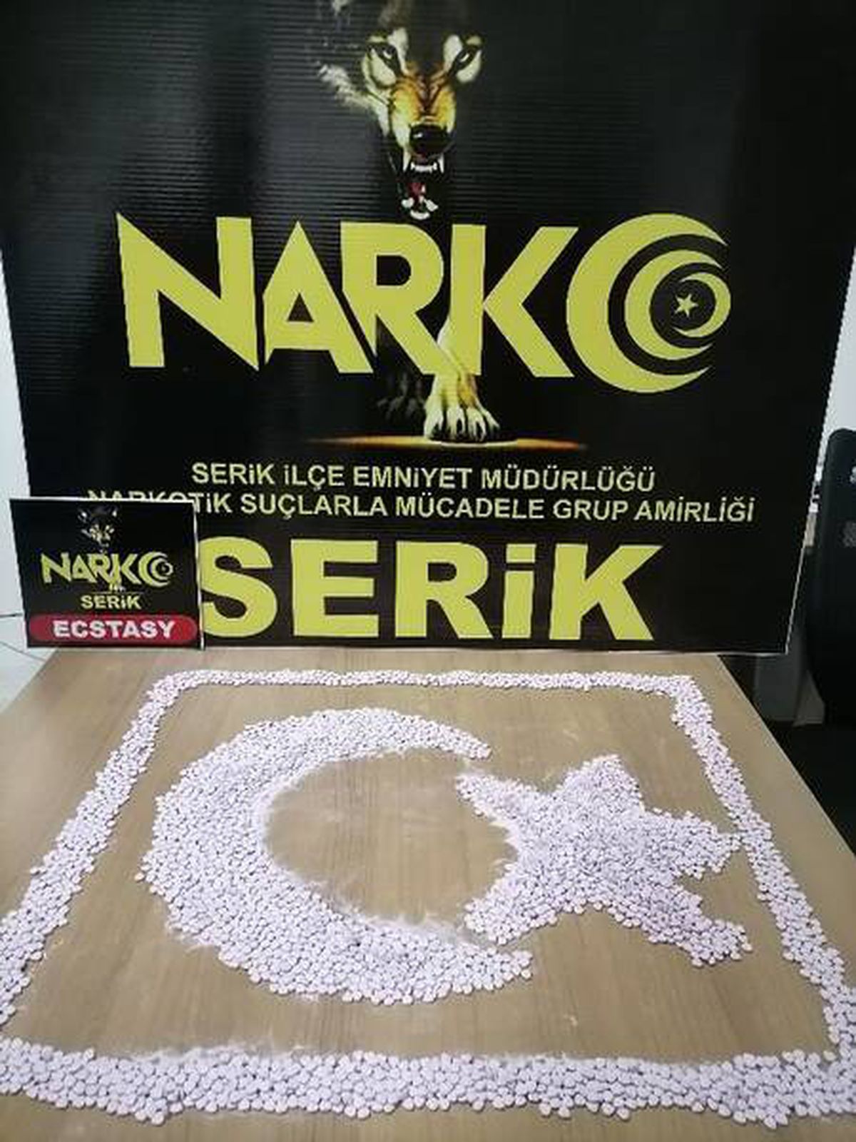 Antalya\'da 5 bin 301 adet ecstasy hap ele geçirildi