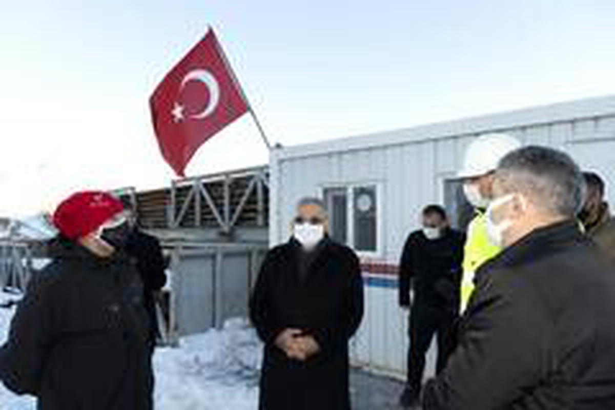 Büyükkılıç, Erciyes\'te jeotermal sondaj çalışmalarını inceledi