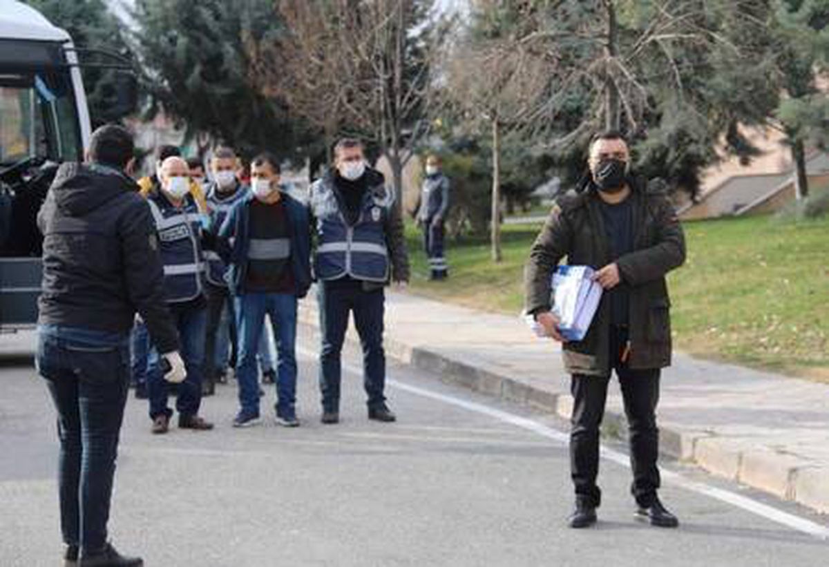 Gaziantep\'te 1,5 milyon liralık kablo hırsızlığına 14 gözaltı