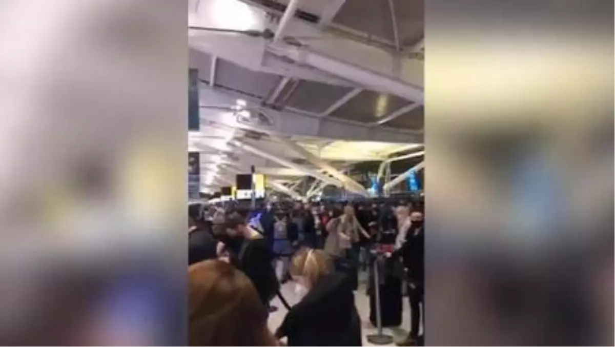 Son dakika haberleri: Heathrow Havalimanı\'nda mutasyon kuyruğu