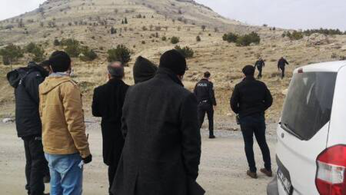 İki arkadaş, dağda elleri ve ayakları bağlı halde bulundu