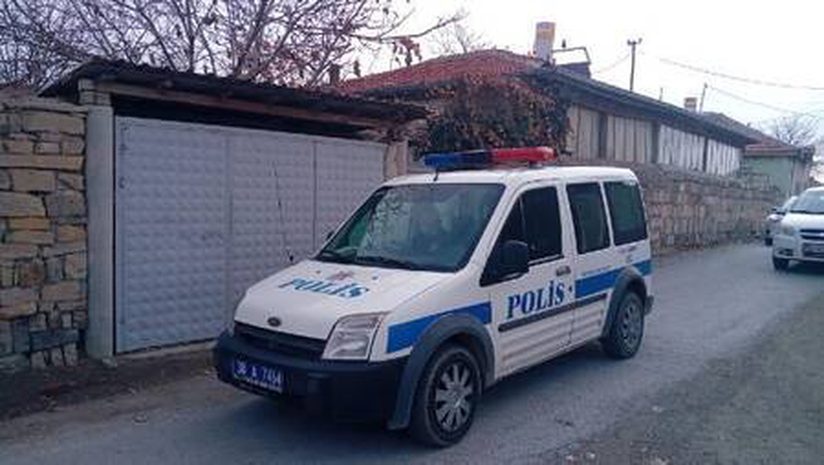 Karbonmonoksit gazından zehirlenen anne ile kızı hastaneye kaldırıldı