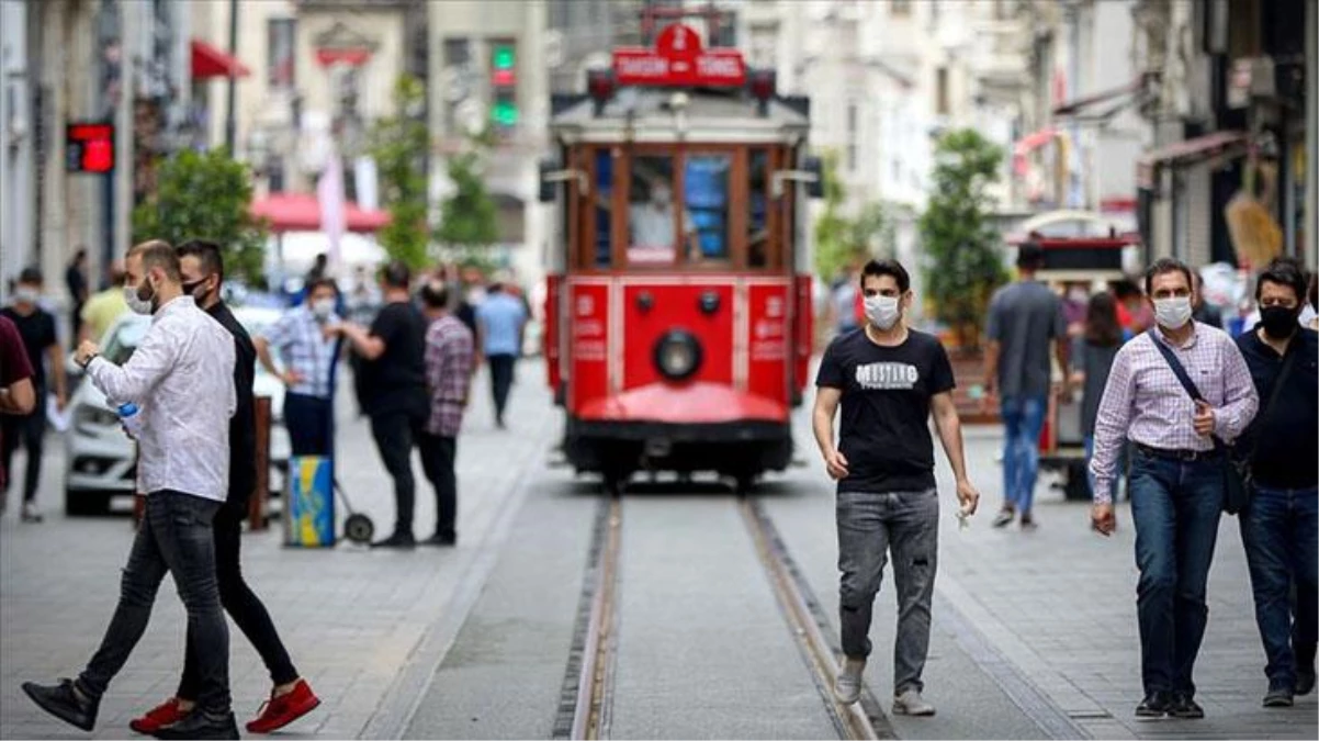 Son Dakika: İstanbul\'da koronavirüs vaka oranı geçen haftaya göre yüzde 40 düştü