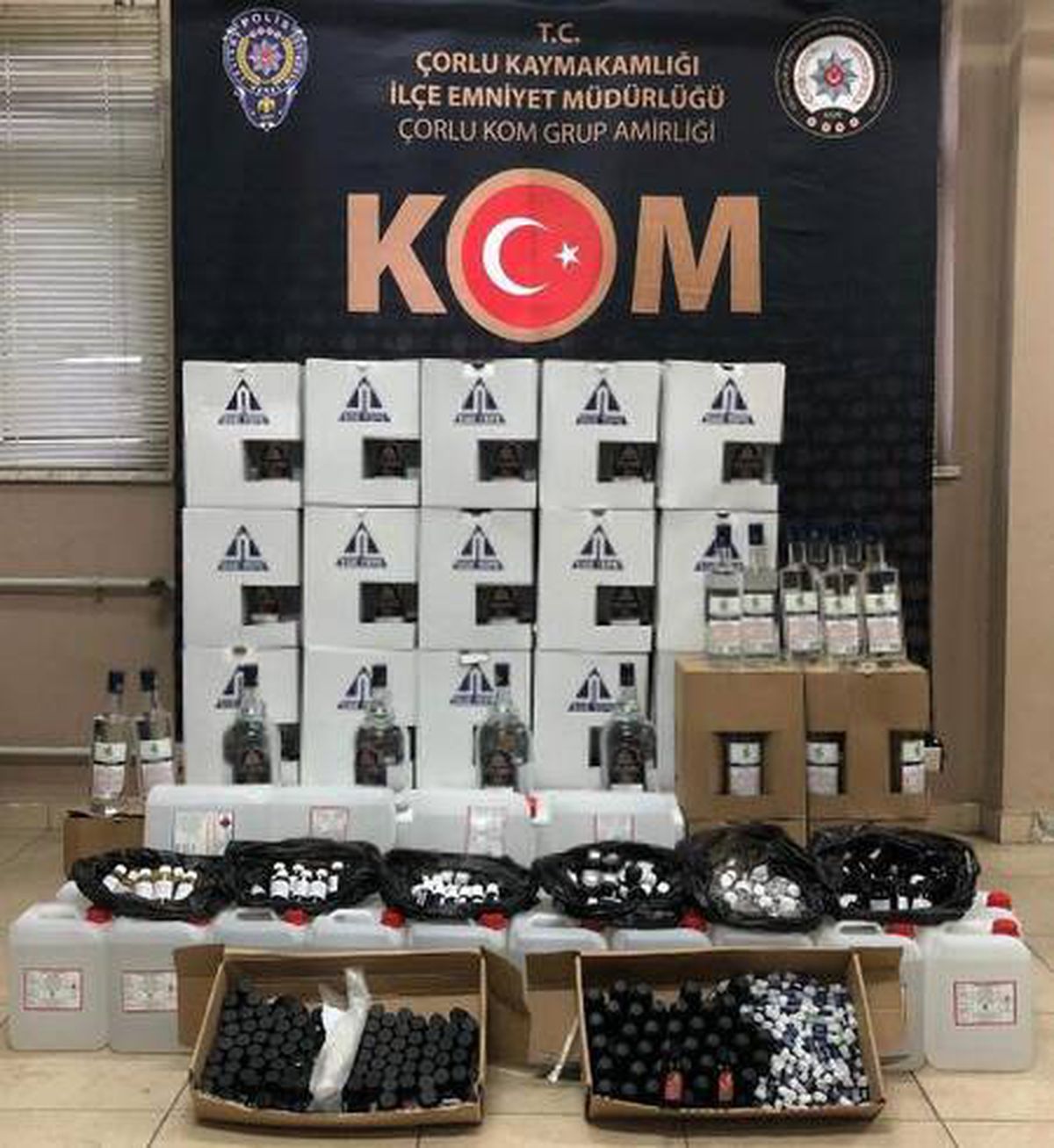 Tekirdağ\'da sahte içki ve uyuşturucu operasyonlarında 4 şüpheli gözaltına alındı