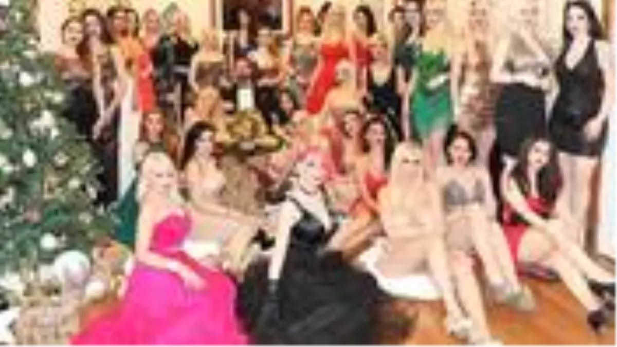 Adnan Oktar kediciklere mini etek ve dekolteyle namaz kılınabileceğini söylemiş: Milyonlarca genç kızı, kadını İslam\'a kazandırdım