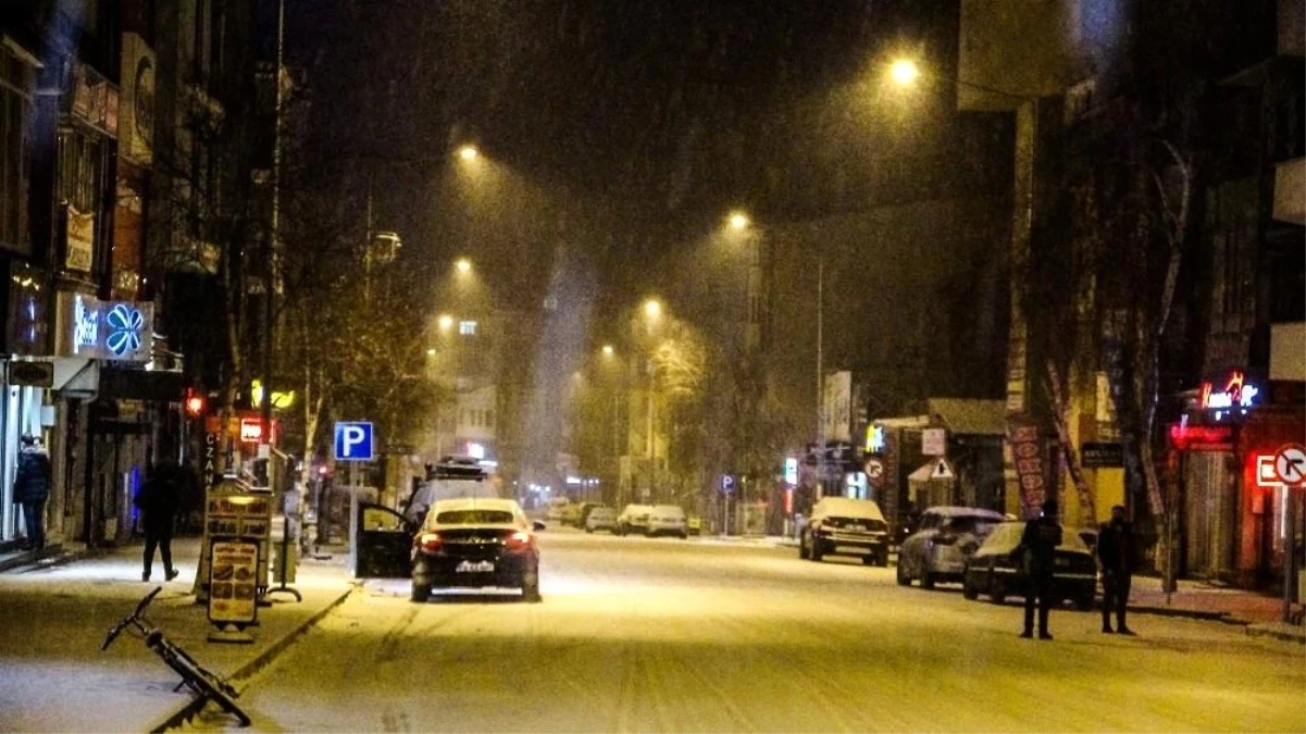 Doğu Anadolu\'da kar yağışı etkili oluyor