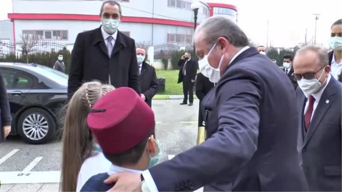 KALKANDELEN - TBMM Başkanı Şentop, Kalkandelen\'deki Maarif Okullarını ziyaret etti