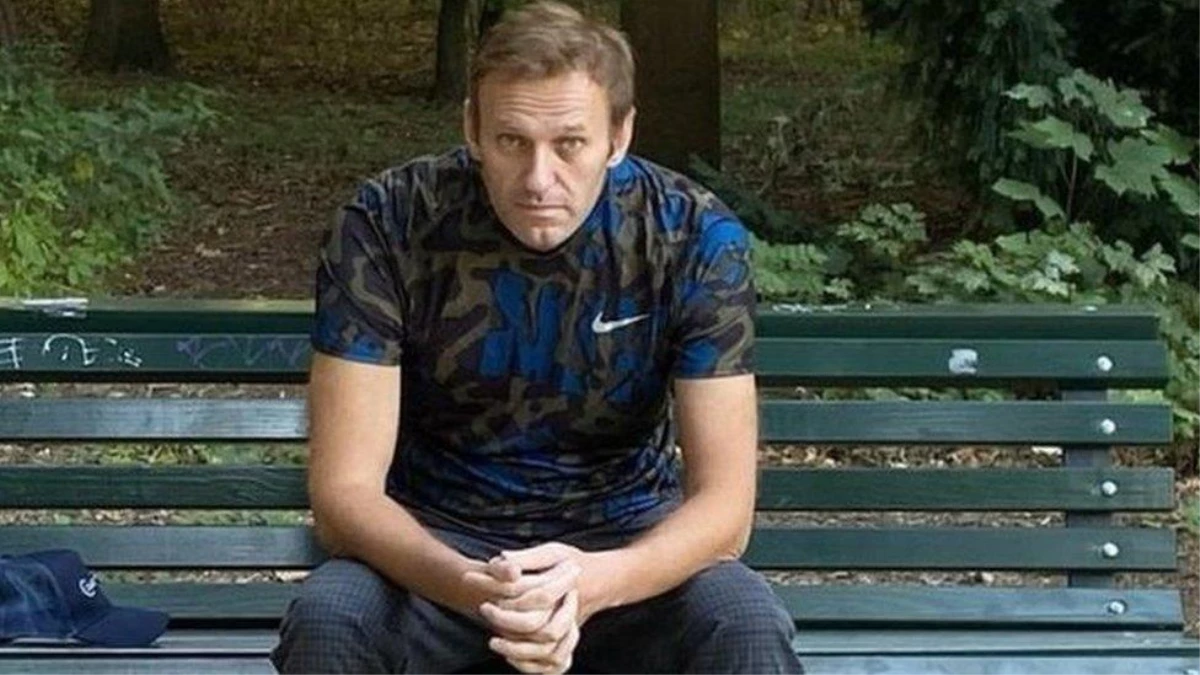 Muhalif Rus siyasetçi Navalni bir ajanı kandırarak \'suikast girişiminin detaylarını öğrendi\'